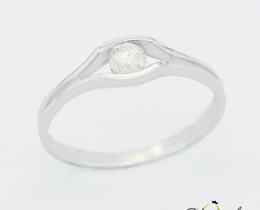 Miert valasztanak egyre tobben feherarany gyurut eljegyzesre - ekszerblog.hu