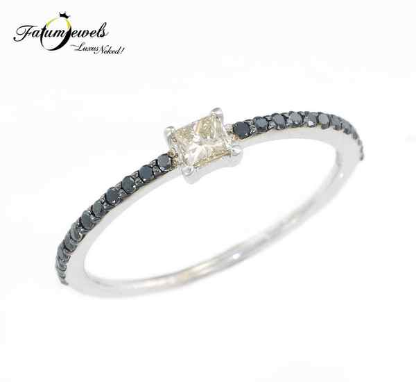 Fatumjewels fekete fehér gyémántgyűrű